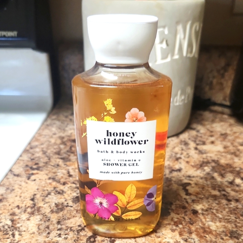 Bath & Body Works Gold Body Wash Honey Wildflower